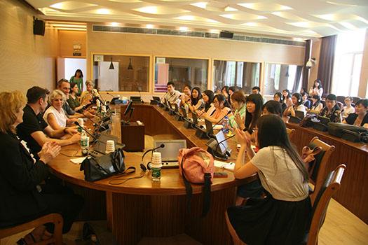 西安會議口譯價格按什么收費(fèi)